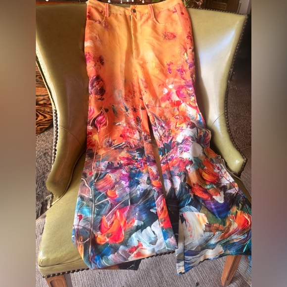 Abstract Pants - Picture 2 of 3